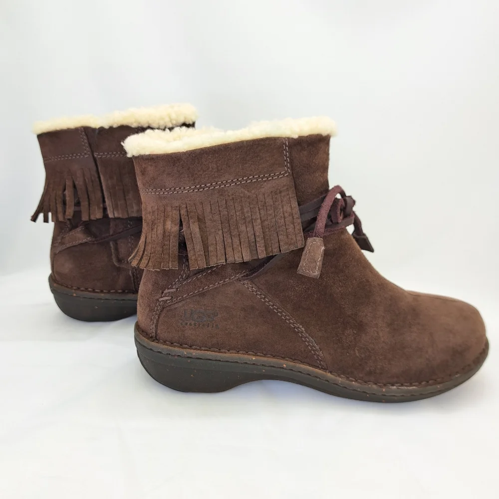 UGG Australia S/N 5749 Women's Suede Brown Leather Sheepskin Ankle Boots 9 - Picture 6 of 16